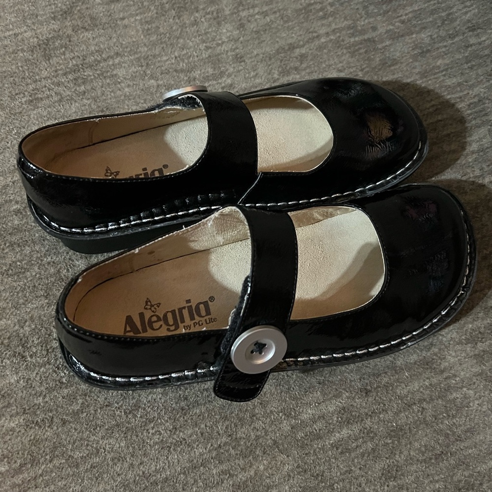 ALEGRIA PALOMA (PAL 101) Sz 6.5/EU 37 Black Patent Leather Mary Jane Butterfly
